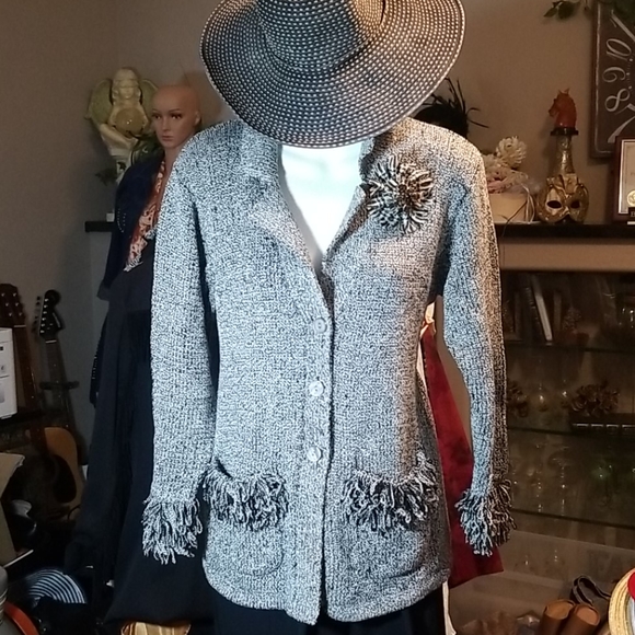 Endless Love in this  Dove Gray Fringe Detail Sweater to Layer Over or under.. - Picture 1 of 6